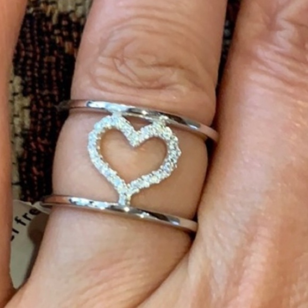 Heart Key Amore Ring Band sizes 5 6 7 8 9